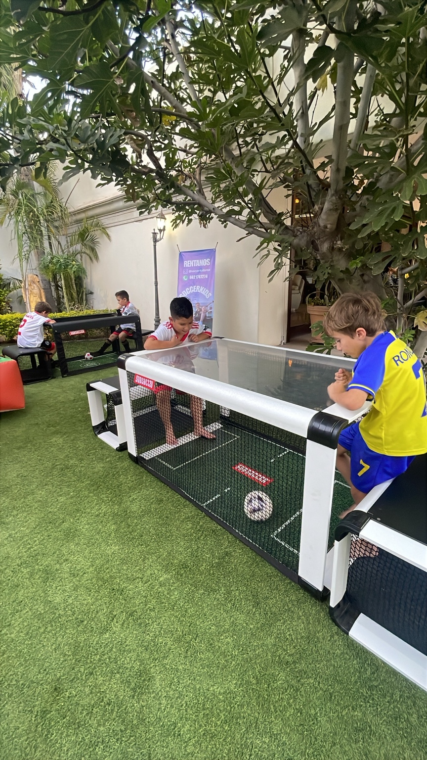 SoccerKids Pro mesa blanca